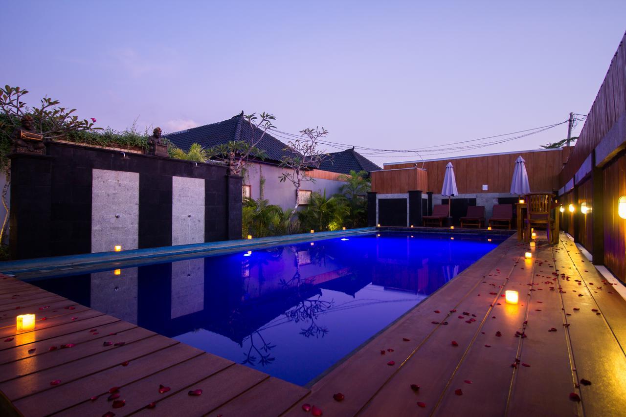 Hotel The Yogasari Seminyak Exterior foto