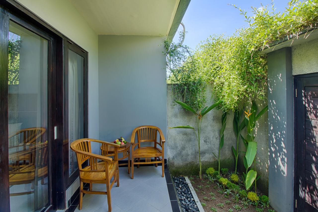 Hotel The Yogasari Seminyak Exterior foto