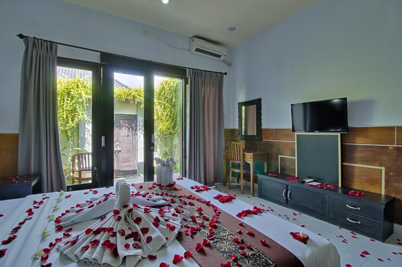 Hotel The Yogasari Seminyak Exterior foto