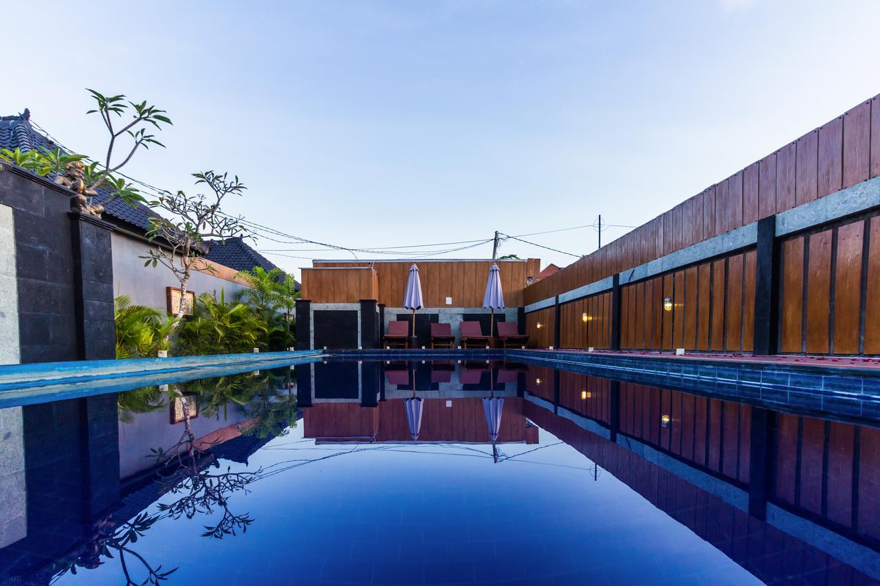 Hotel The Yogasari Seminyak Exterior foto